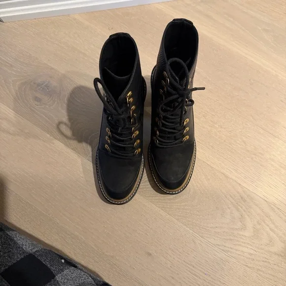 Tory Burch, Black Lace-Up Women's Boots, Size 6.5 - Picture 5 of 9